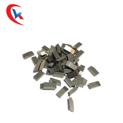 A ferramenta afiada do Woodworking do carboneto de tungstênio viu o desgaste da cabeça 89,50 HRA - resistente